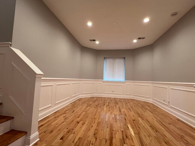 Photo - 6438 N Seeley Ave