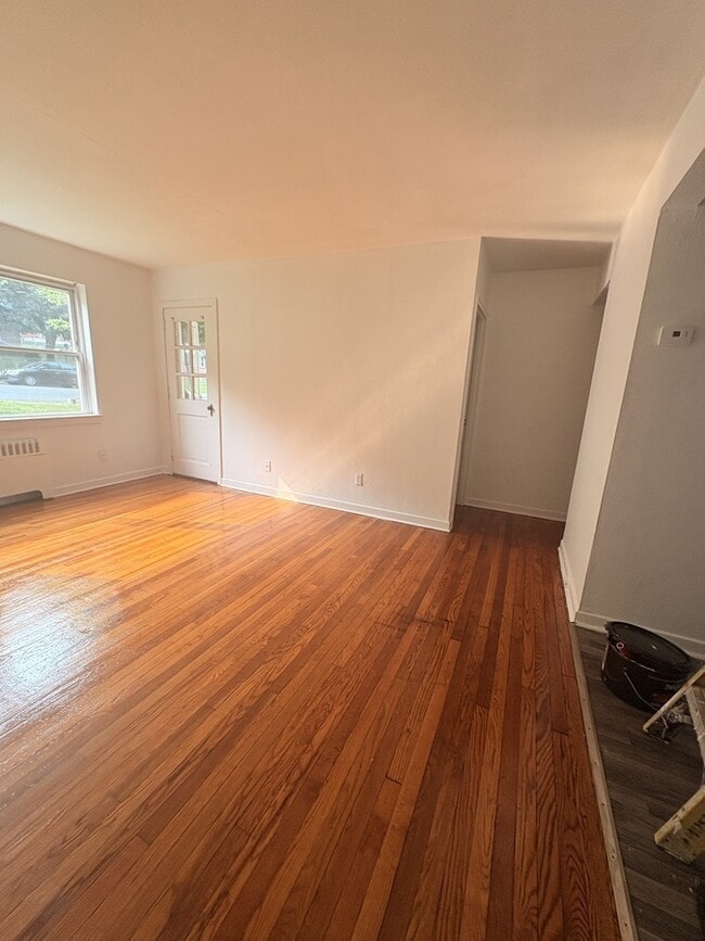 2054 Lorraine Rd Unit B