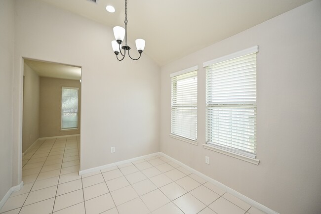 Photo - 18707 Majestic Vista Ln