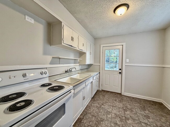 Photo - 4943 Buford Ave