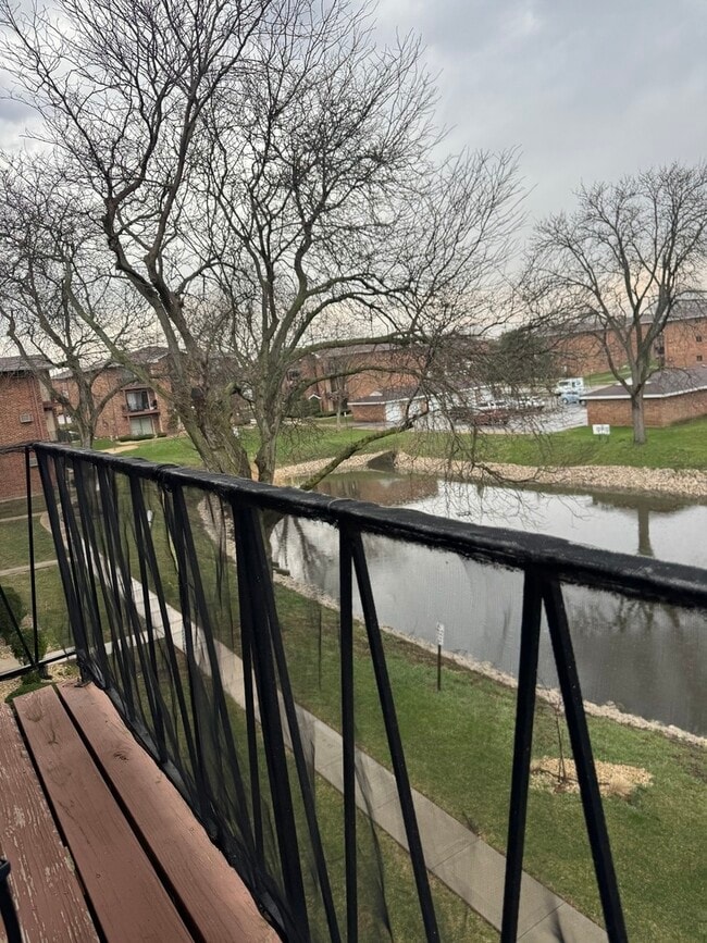 Photo - 15744 Lake Dr