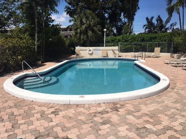 Photo - 1600 SE 15th St