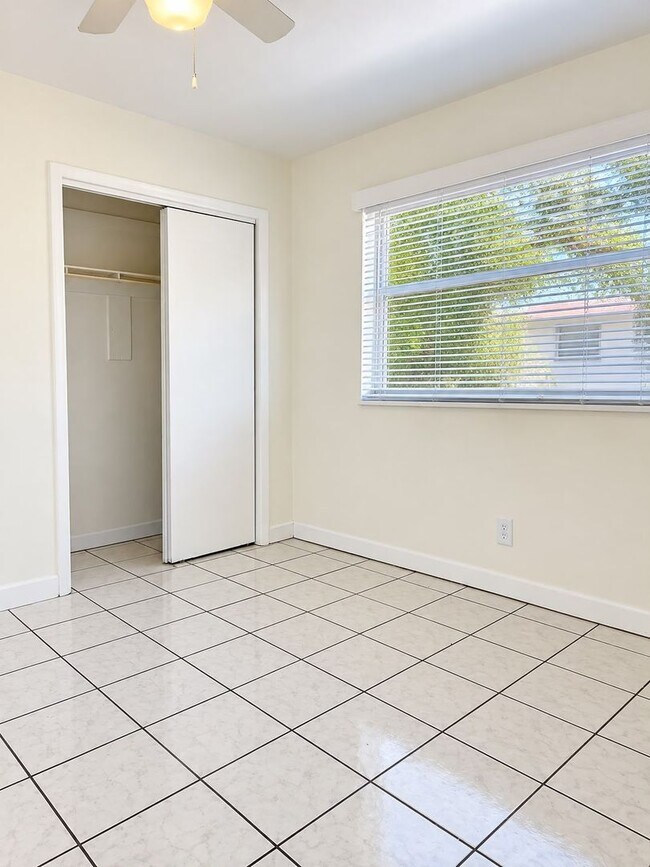 125 SW 5th Ct Unit 1