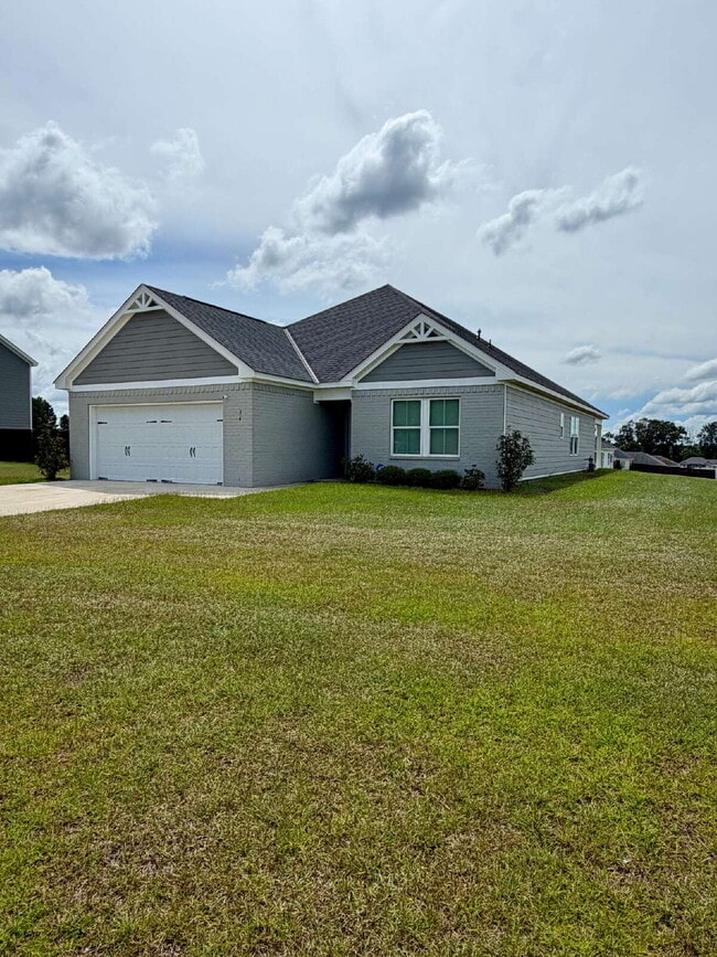Photo - Available now FOR RENT in Rehobeth, AL!!
