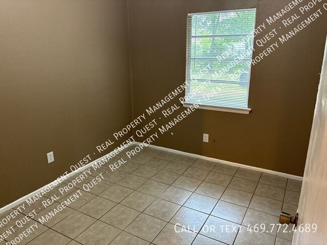 Photo - 820 Milam-