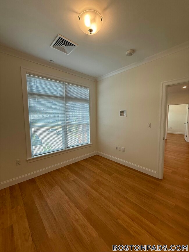 Photo - 120 Gerry Rd Unidad 304