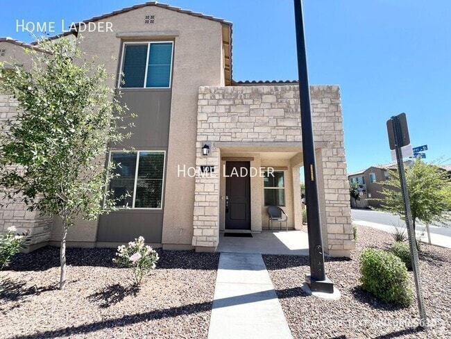 Building Photo - 779 E Doral Ave Rental