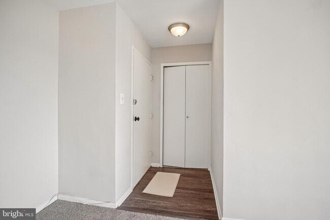 5831 Quantrell Ave Unit 409