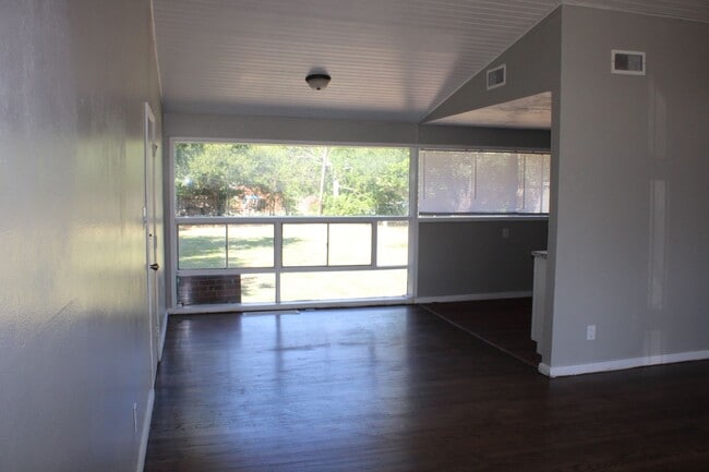 Photo - In the Heart of Midwest City