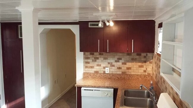 Photo - 3251 Sheridan Blvd