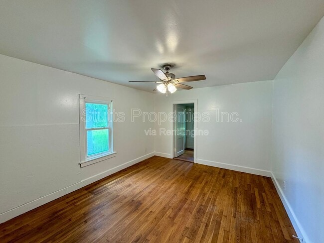 Photo - 512 Trade St