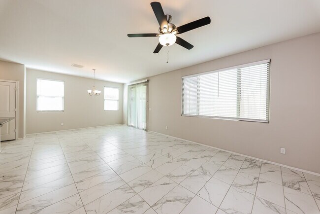 Photo - 16577 W Sierra St