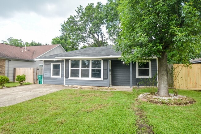 Photo - 2109 Pomona Dr