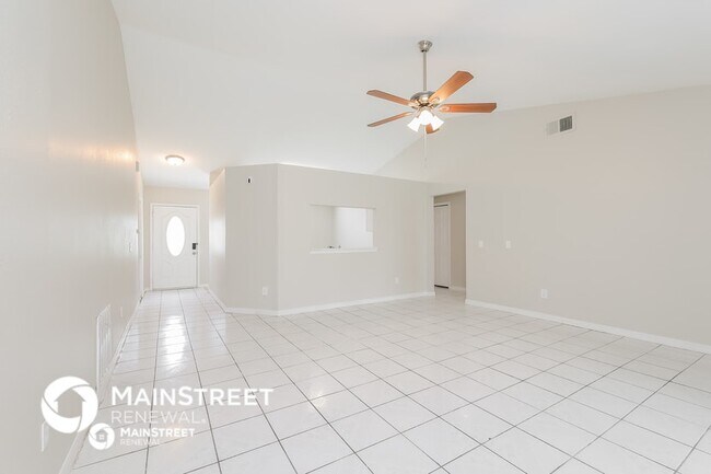 Photo - 807 Savona Pl