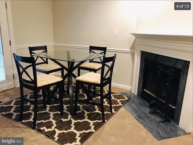 Photo - 21082 Gladstone Dr