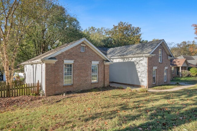 Photo - 1409 Aaronwood Dr