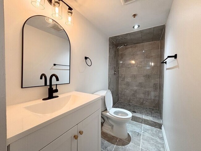 Photo - 259 St Paul St Unit STUDIO