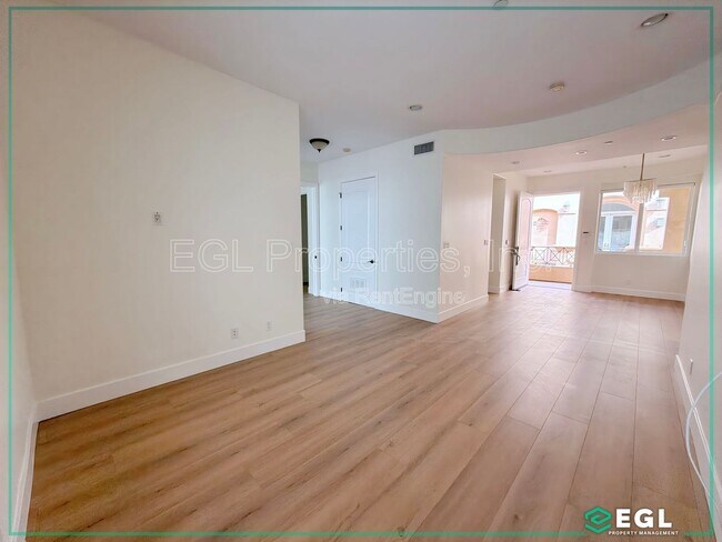 16123 W Sunset Blvd Unit 304