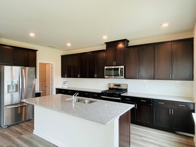 Photo - 5950 Green Ash Ct