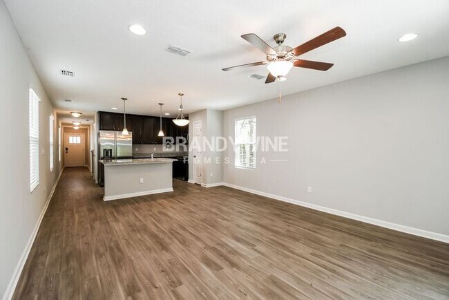 Photo - MOVE IN SPECIAL - Available for immediate...