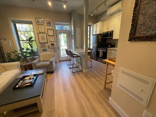 Photo - 18 Durham St Unit 2