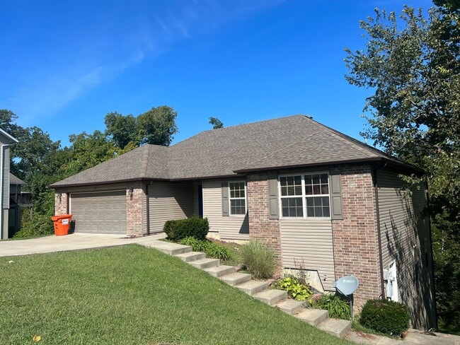 5Br Basement Home - 5Br Basement Home