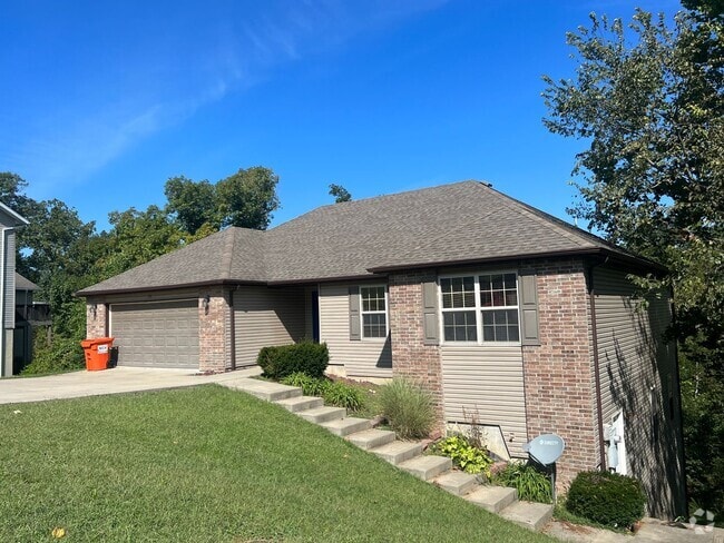 Building Photo - 5Br Basement Home