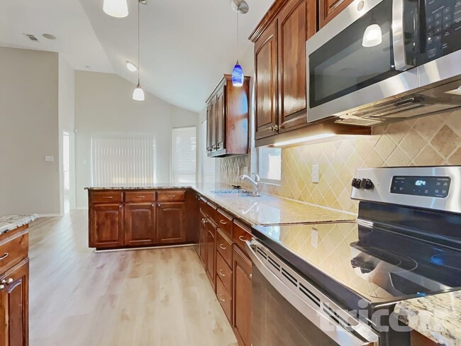 Photo - 2205 Kaitlyn Dr