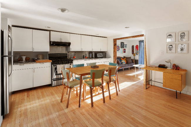 Building Photo - 31 Wolcott St Rental