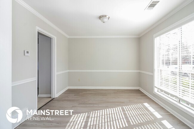 Photo - 7172 Market Square Dr