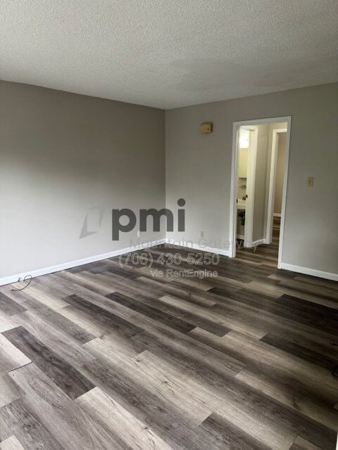 Photo - 54 Greenwood Cir