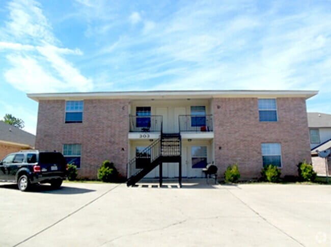 Building Photo - 303 S 42nd St Unit # D Rental