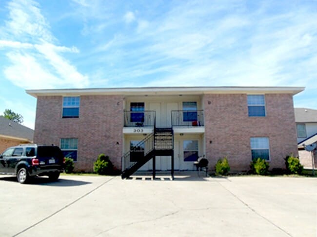 Photo - 303 S 42nd St Apartamento Unidad # D