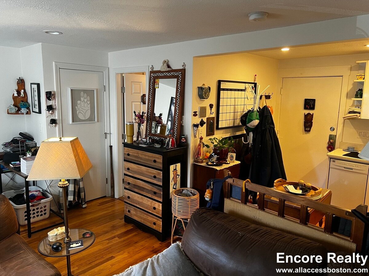 Photo - 15 Euston Rd