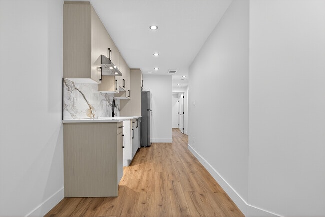 Photo - 4603-BSM21 21 Ave NW Unit 2