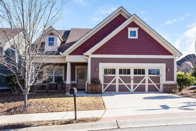 Building Photo - 104 Society St