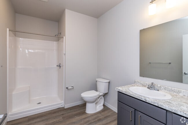 2BR, 2BA - 1,320SF - Primary Bathroom