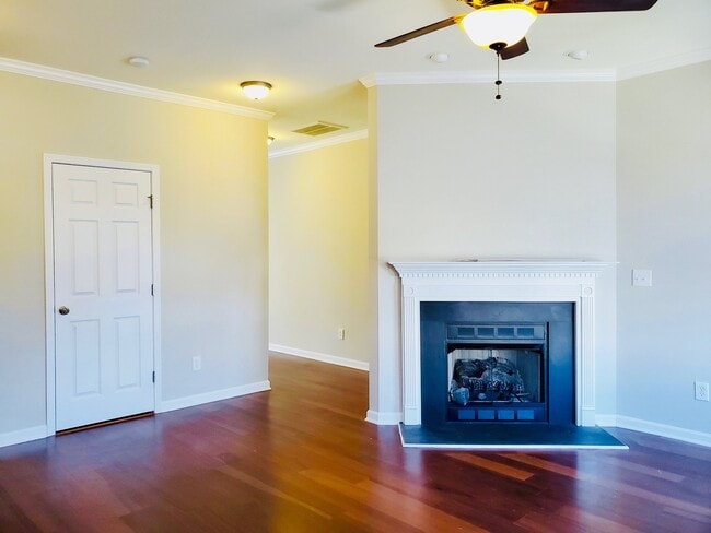 Photo - 651 Ganyard Farm Way
