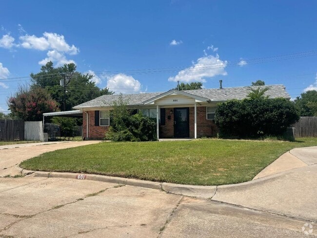 Building Photo - Adorable 4 Bedroom Home For Lease