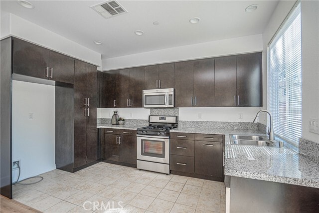 Photo - 645 Liberation Way