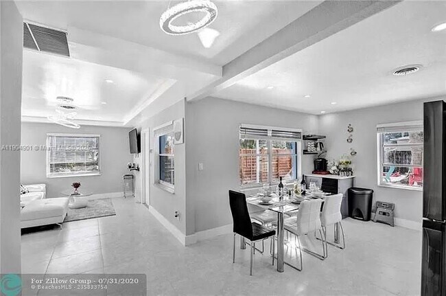 Photo - 610 N 24th Ave