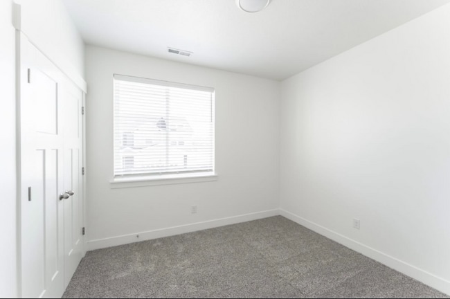 1423 N 3830 W Unit 204