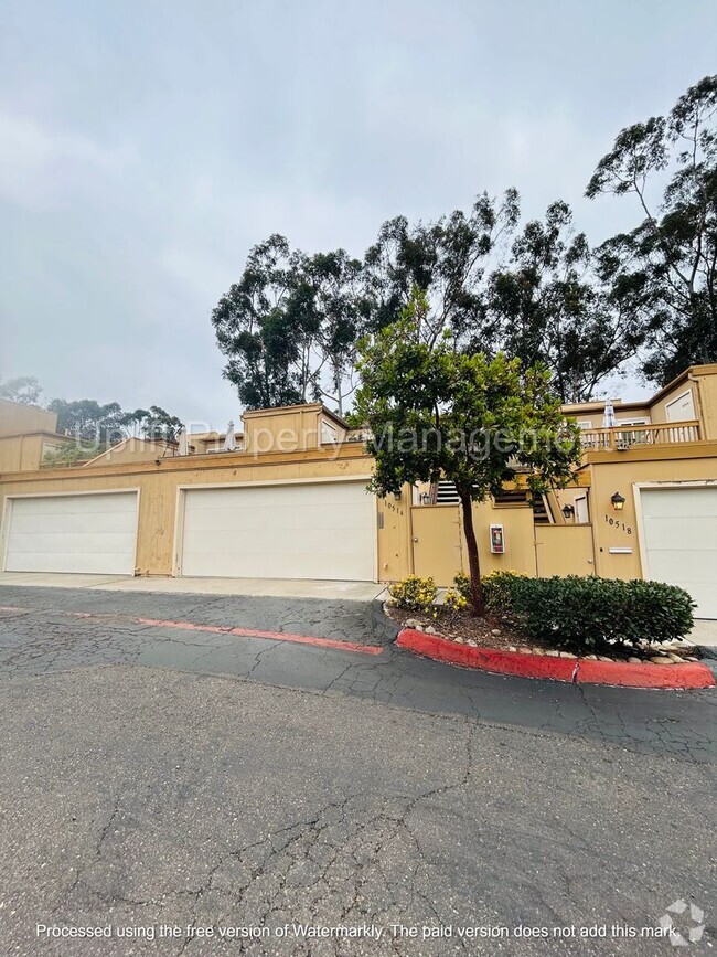 Building Photo - 2 BED 2 BATH CONDO WITH ATTACHED 2 CAR GAR...