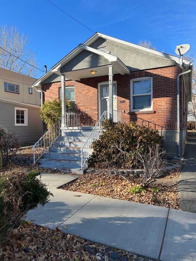 COMING-SOON - $1695.00 - Fenced Yard - Lam... - COMING-SOON - $1695.00 - Fenced Yard - Lam... House