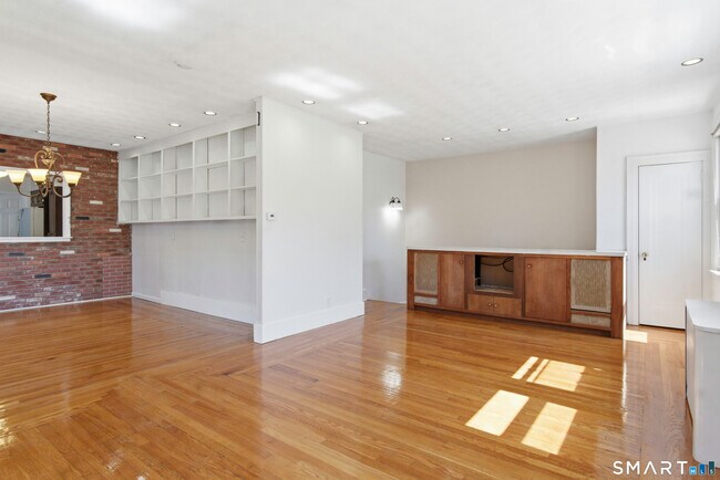 Photo - 30 Coram St Unit 2