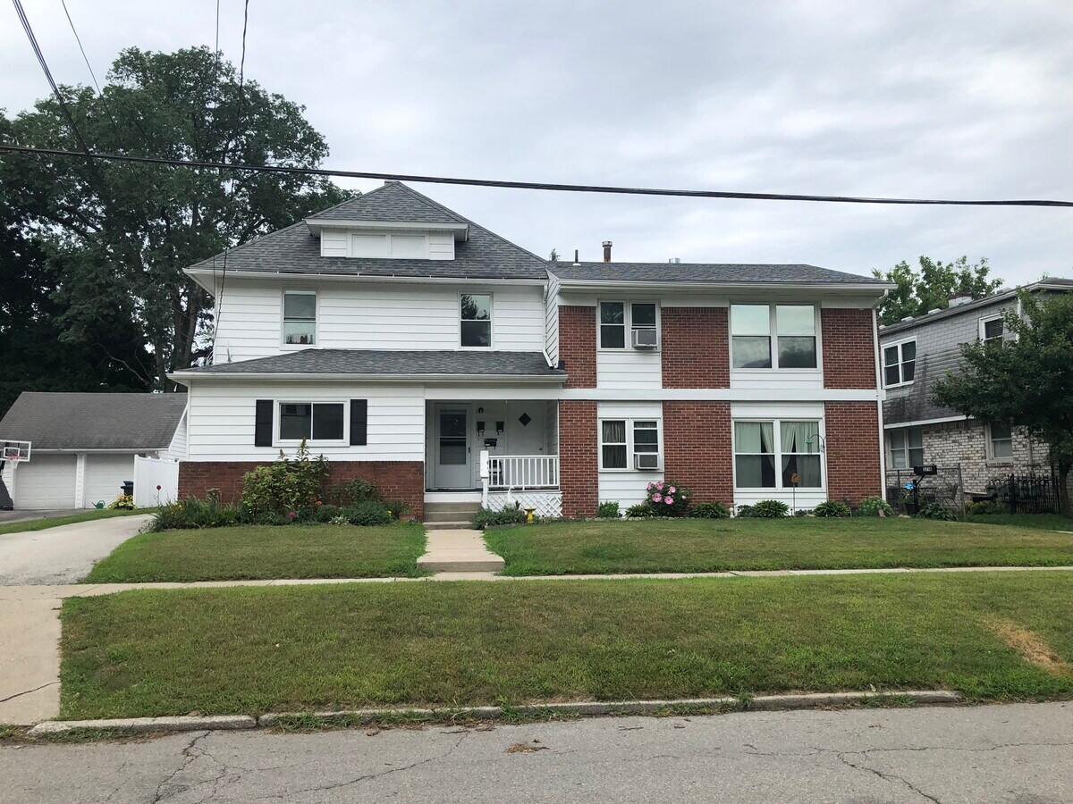 5724 Phillips Ave Apartments Unit 5722 Phillips Sylvania, OH