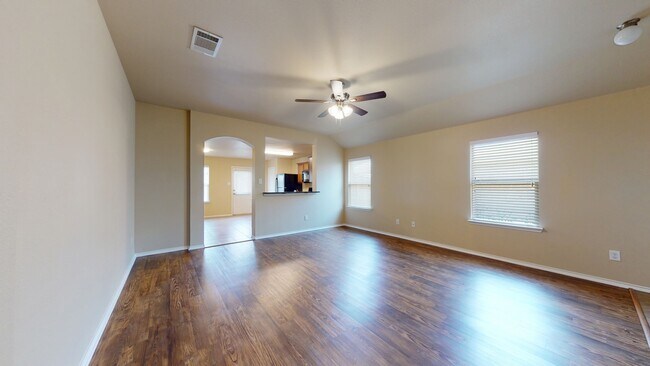 Photo - 471 Harding Ln