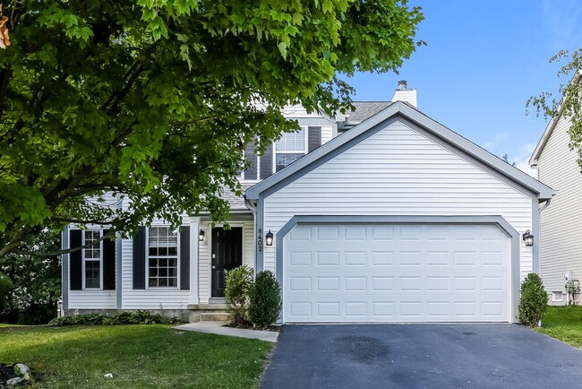 Building Photo - 8402 Lucerne Dr