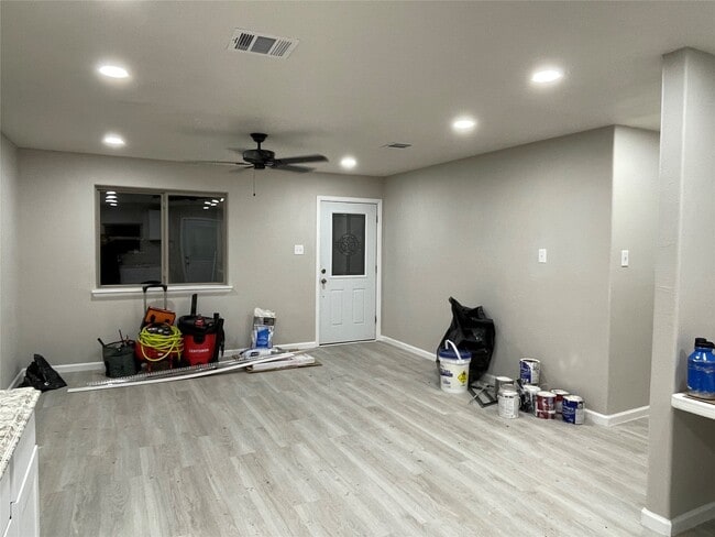 Photo - 2122 Lee Rd