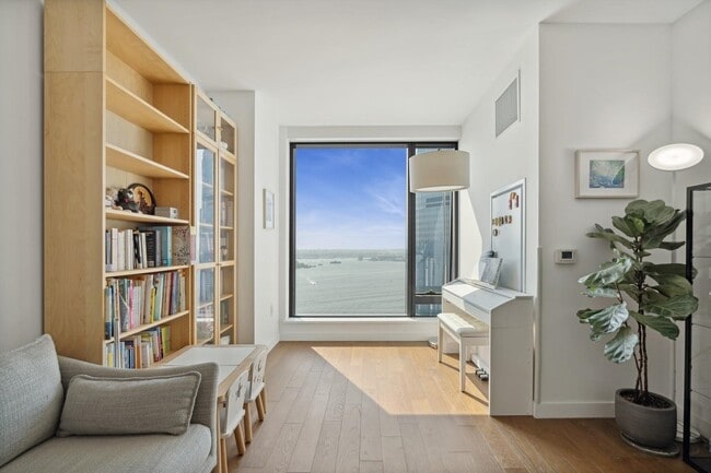 Photo - 99 Hudson St Unit 3712